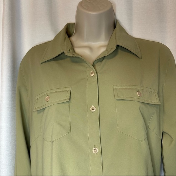 THE NORTH FACE Women's Long Sleeve Quick Dry Button Up Green Shirt Size M TNF - Picture 2 of 10
